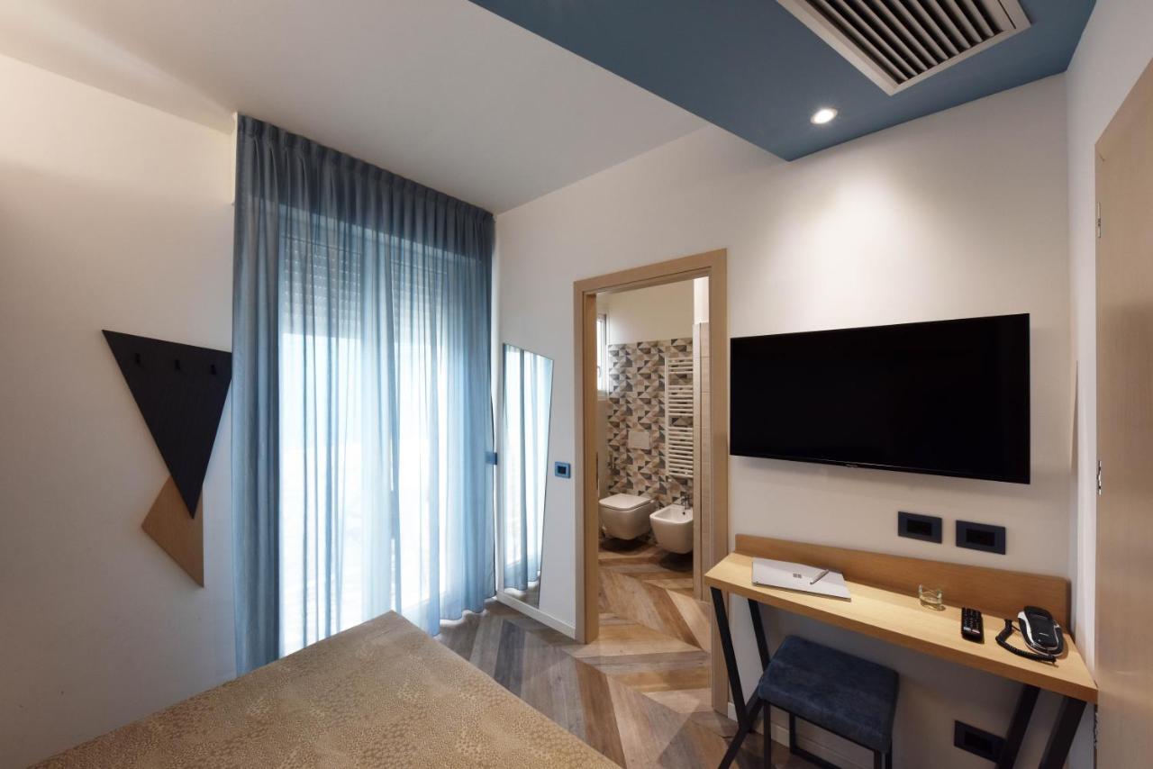 Hotel Color 3*