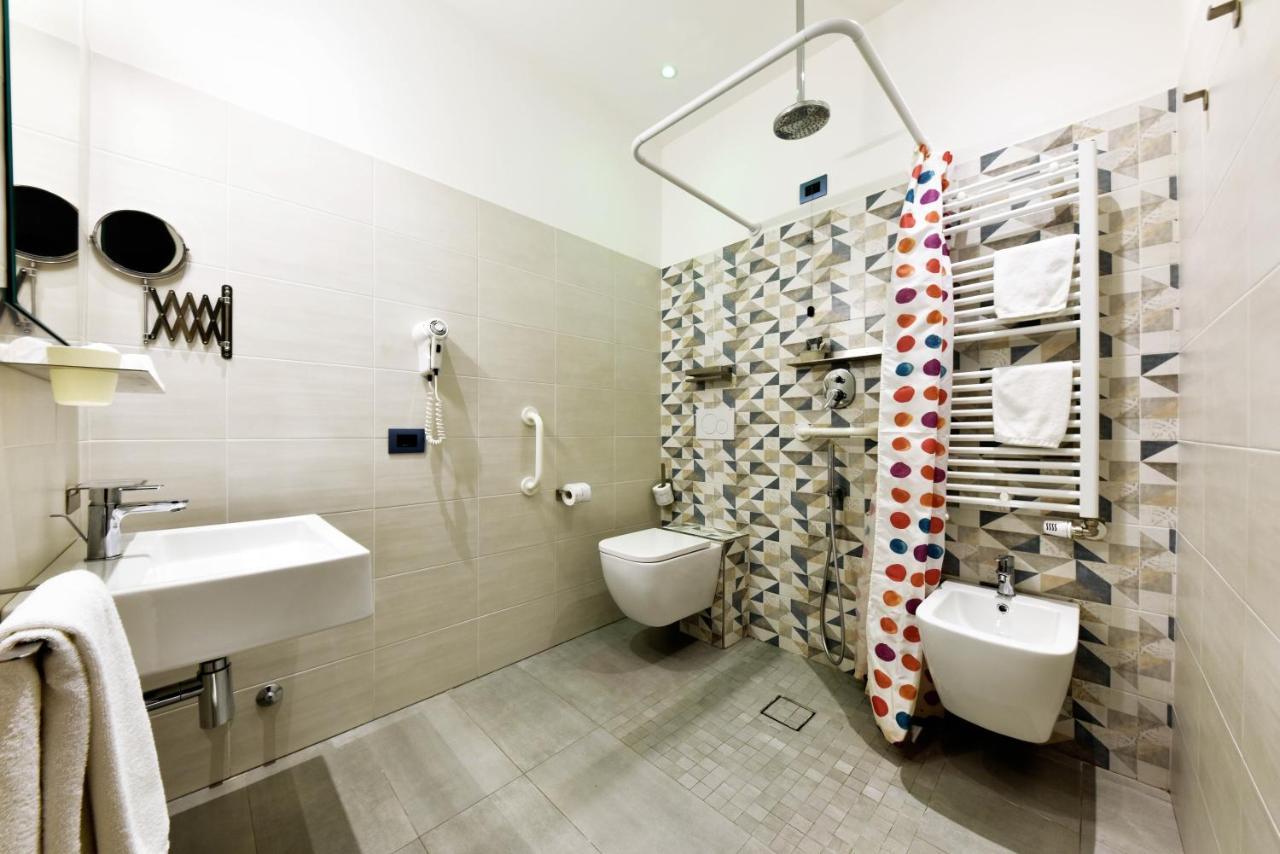 Color Hotel 3*
