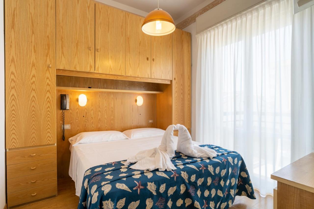 Milanese 3* Rimini