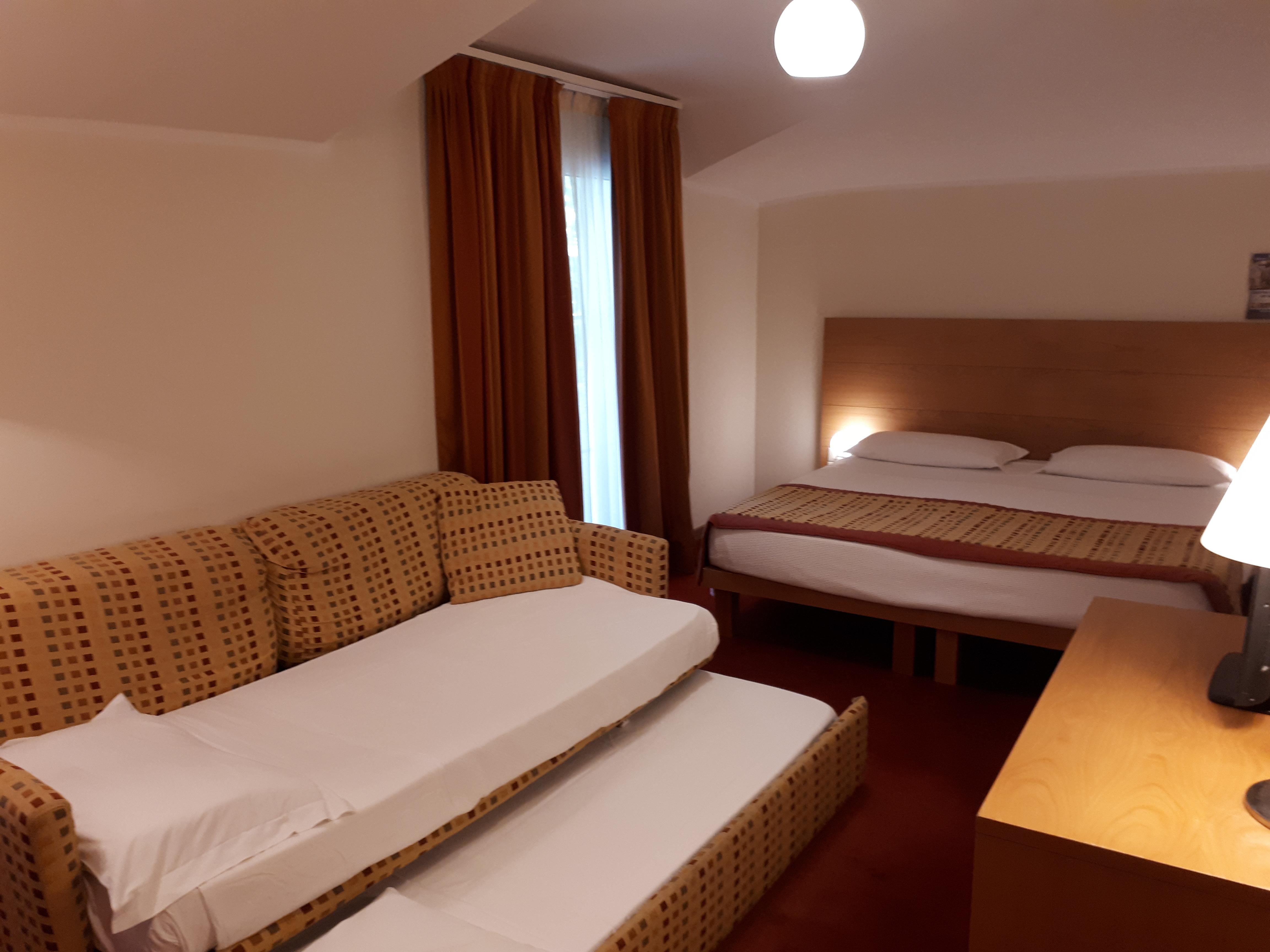 Hotel Accademia 3*