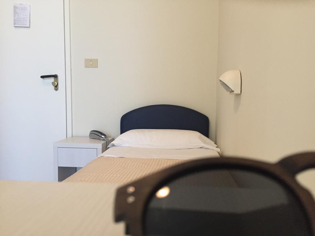 Fedora Hotel