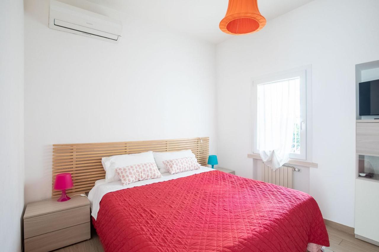 Apartment Bilocale Con Giardino A 200mt Dal Mare - Homeunity *