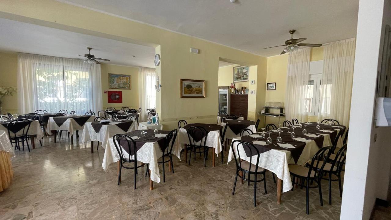 Alex Hotel