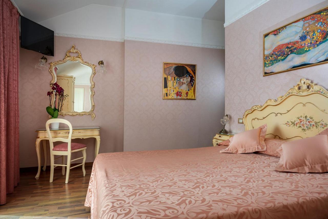 President 4* Rimini