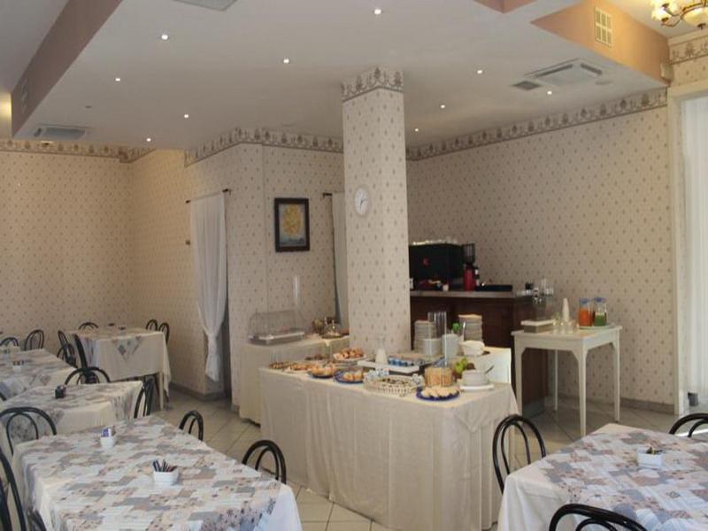 Hotel Mon Reve 3*