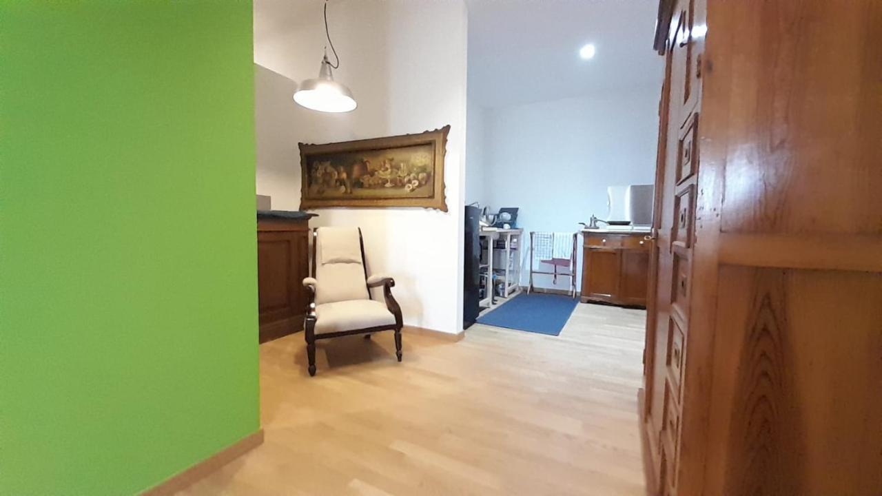 Books Apartament Appartamento Rimini
