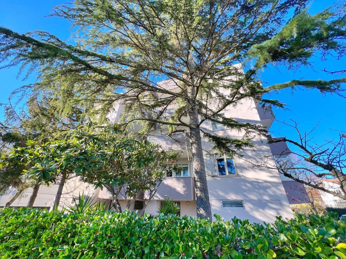 Appartement Lovely A Due Passi Dal Mare *