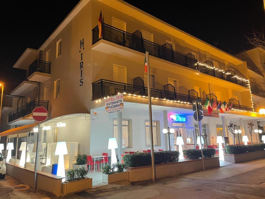 Iris Hotel