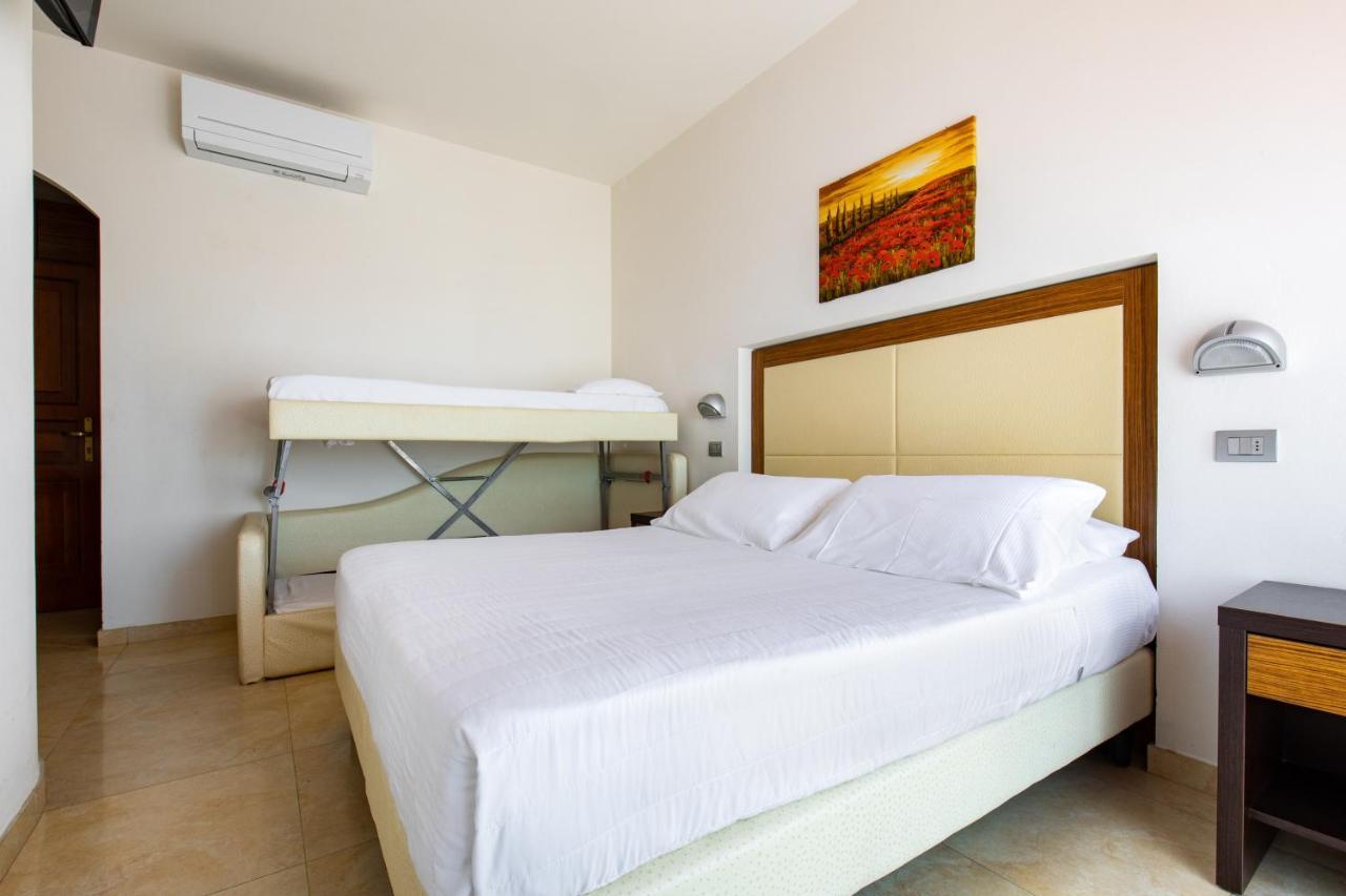 Palos Hotel 3*