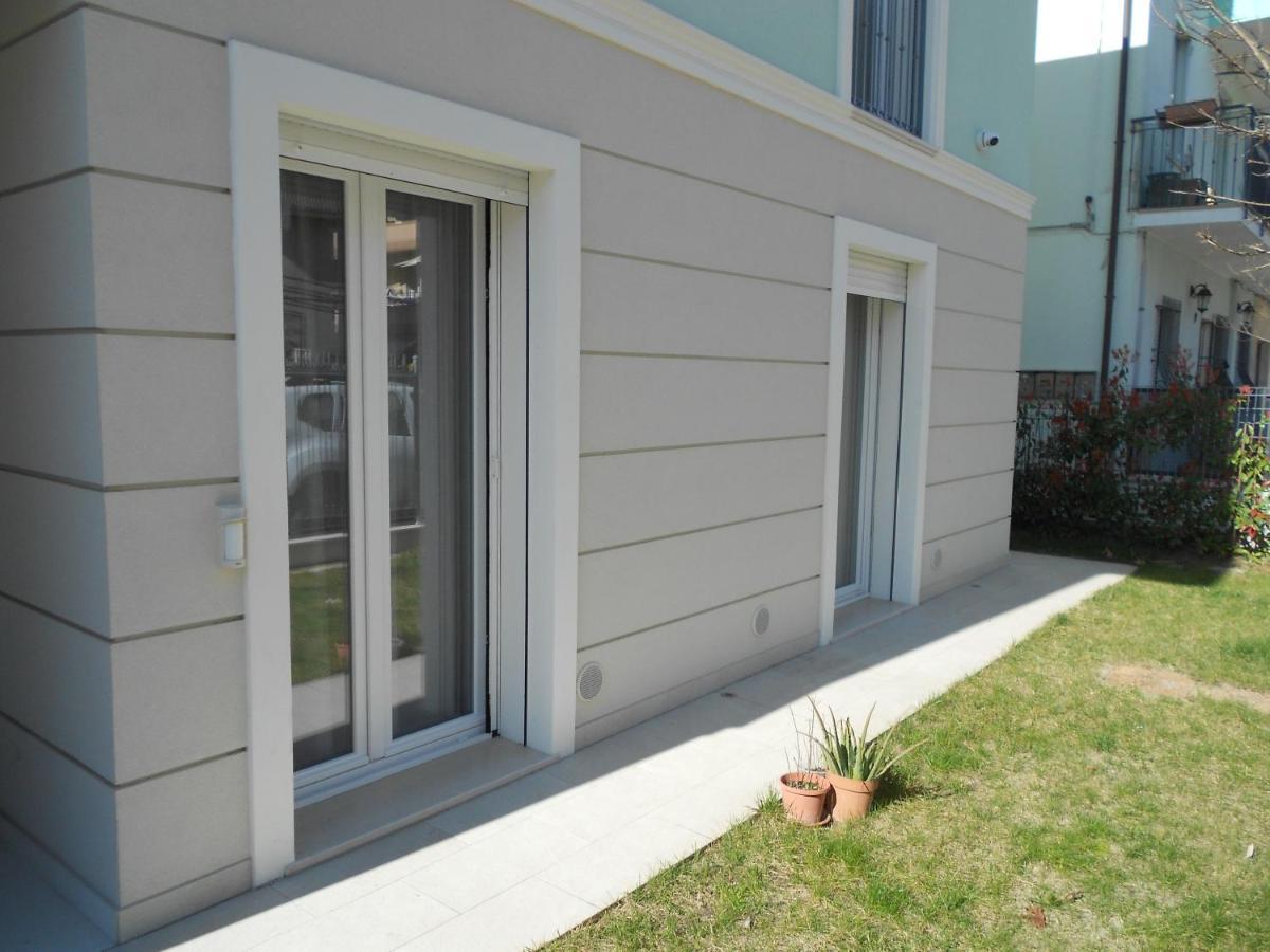 Apartment Glicine *
