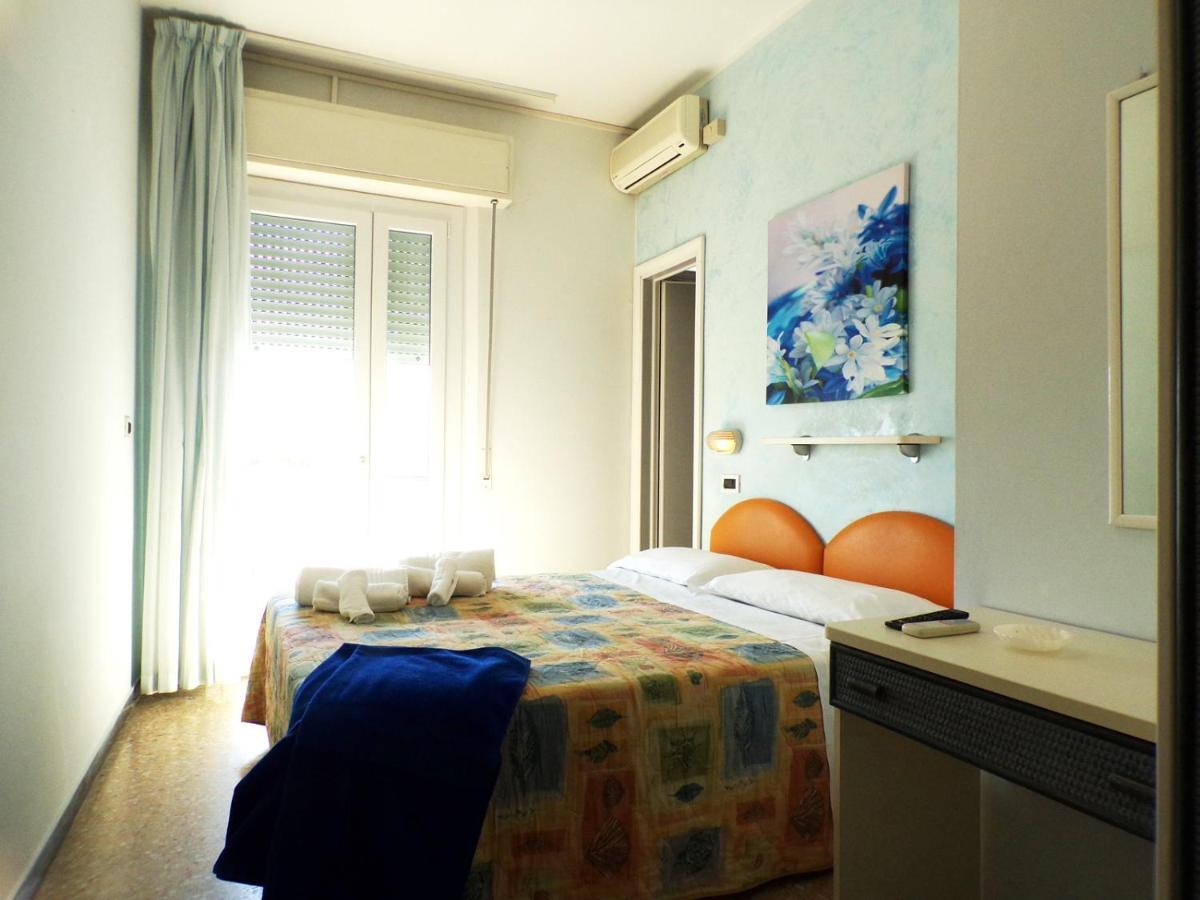 Hotel Crystal 3*