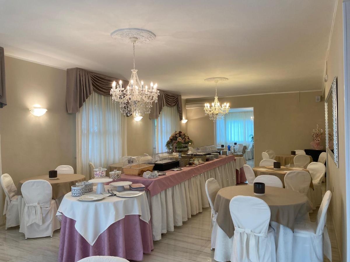 Hotel Amica 2*