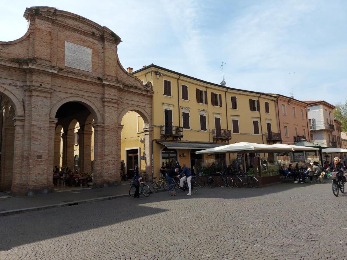 Apartment In Piazza Cavour Centro Storico *