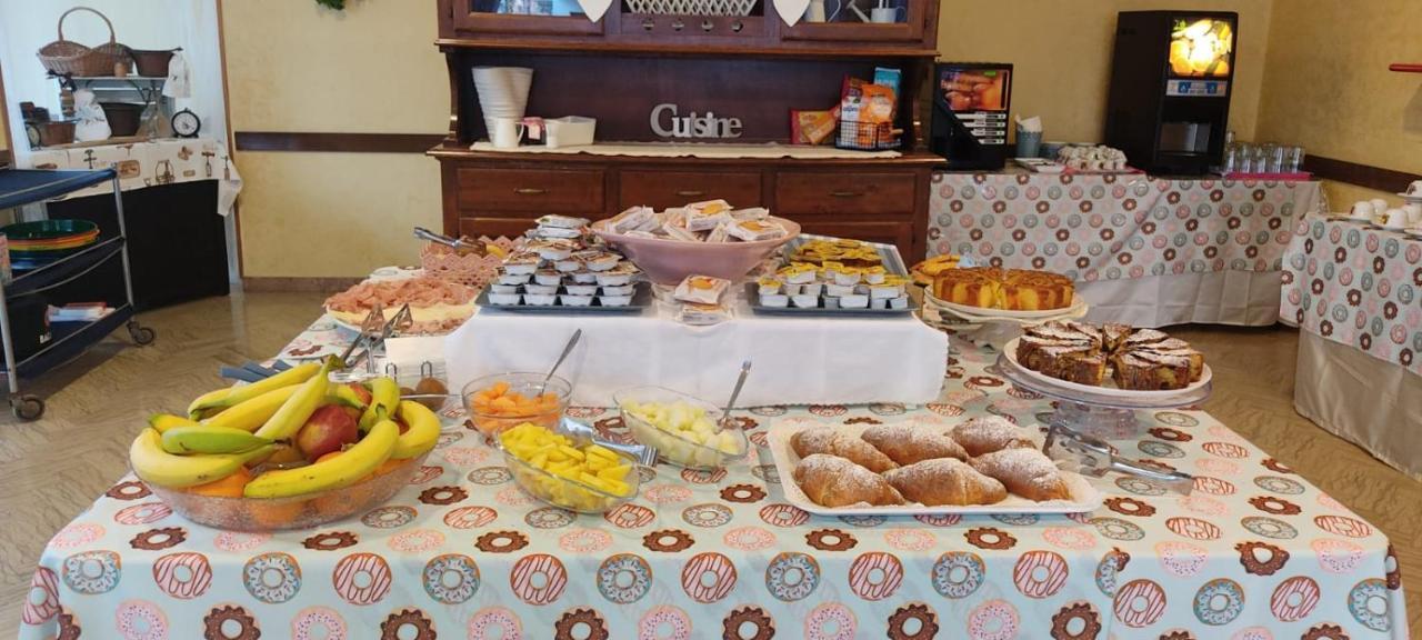 Half Moon Airport Restaurant Rimini