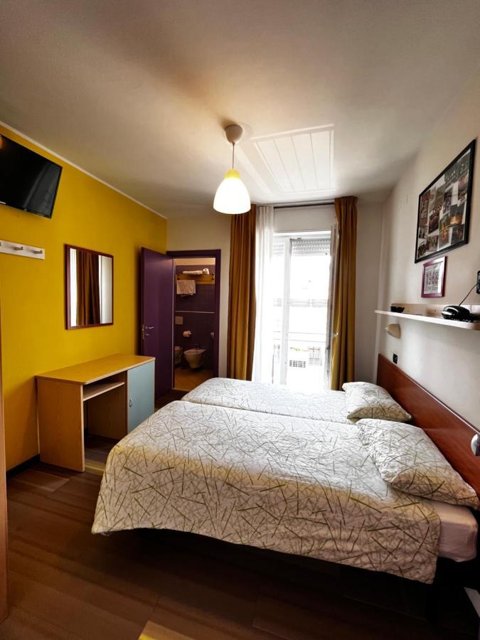 Morfeo - Young People Hotel Rimini