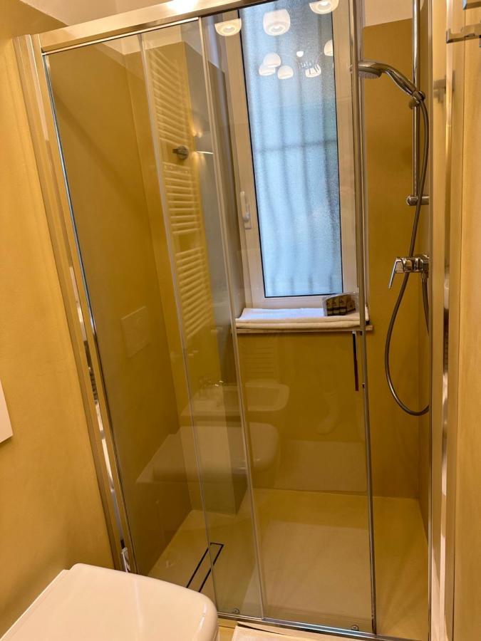 Apartment Residenza Galliana Splendido Per 3 Persone A Due Passi Dal Mare, Dal Ponte Di Tiberio E Nel Pieno Centro Storico Di - Ig Residenza Galliana