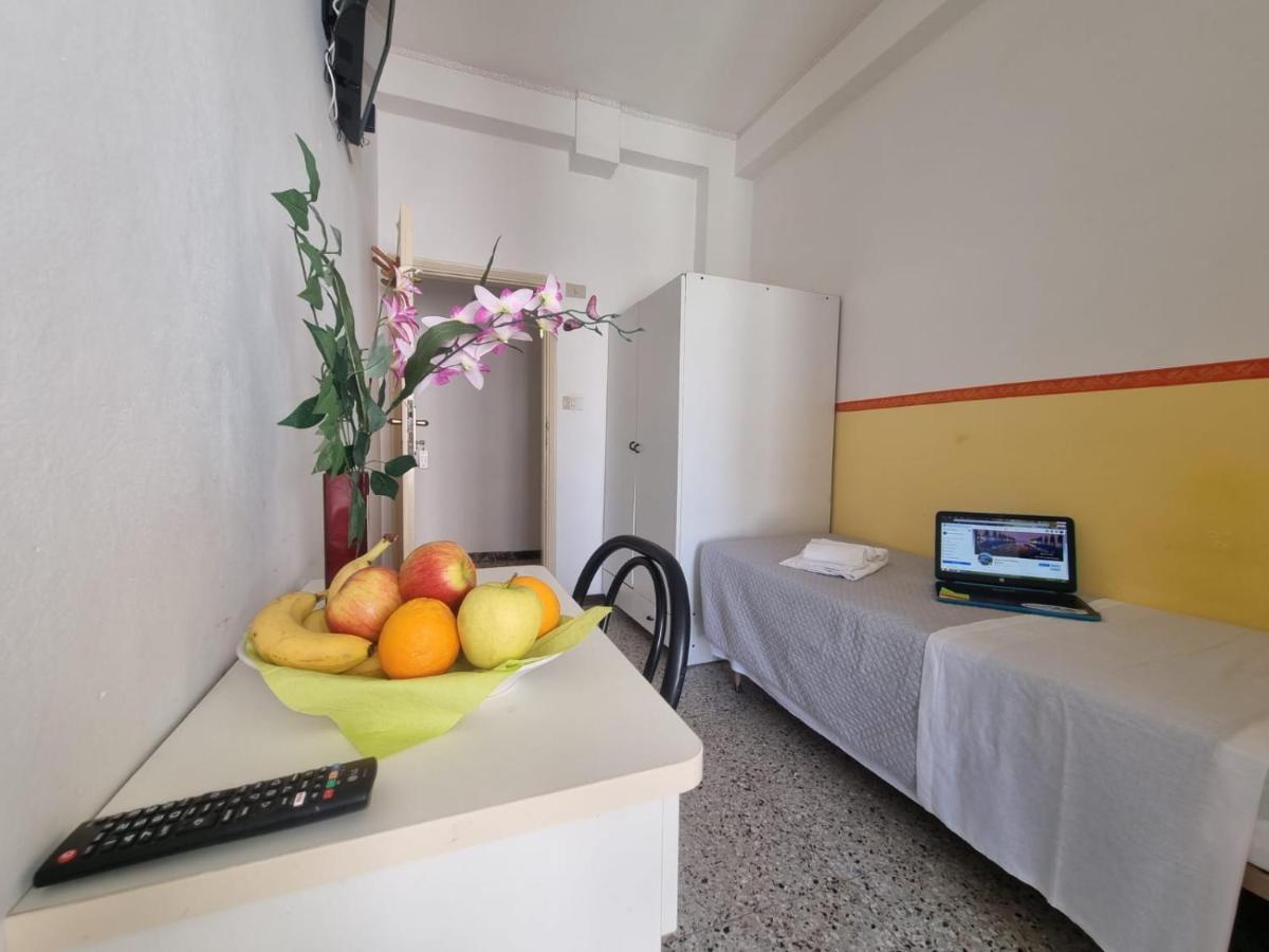 Luna Rossa Basic Hotel