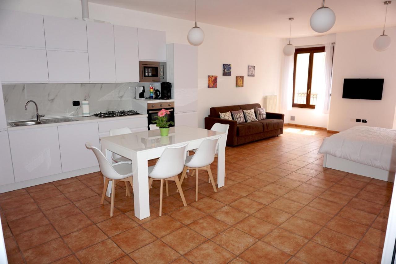 Apartment In Piazza Cavour Centro Storico *