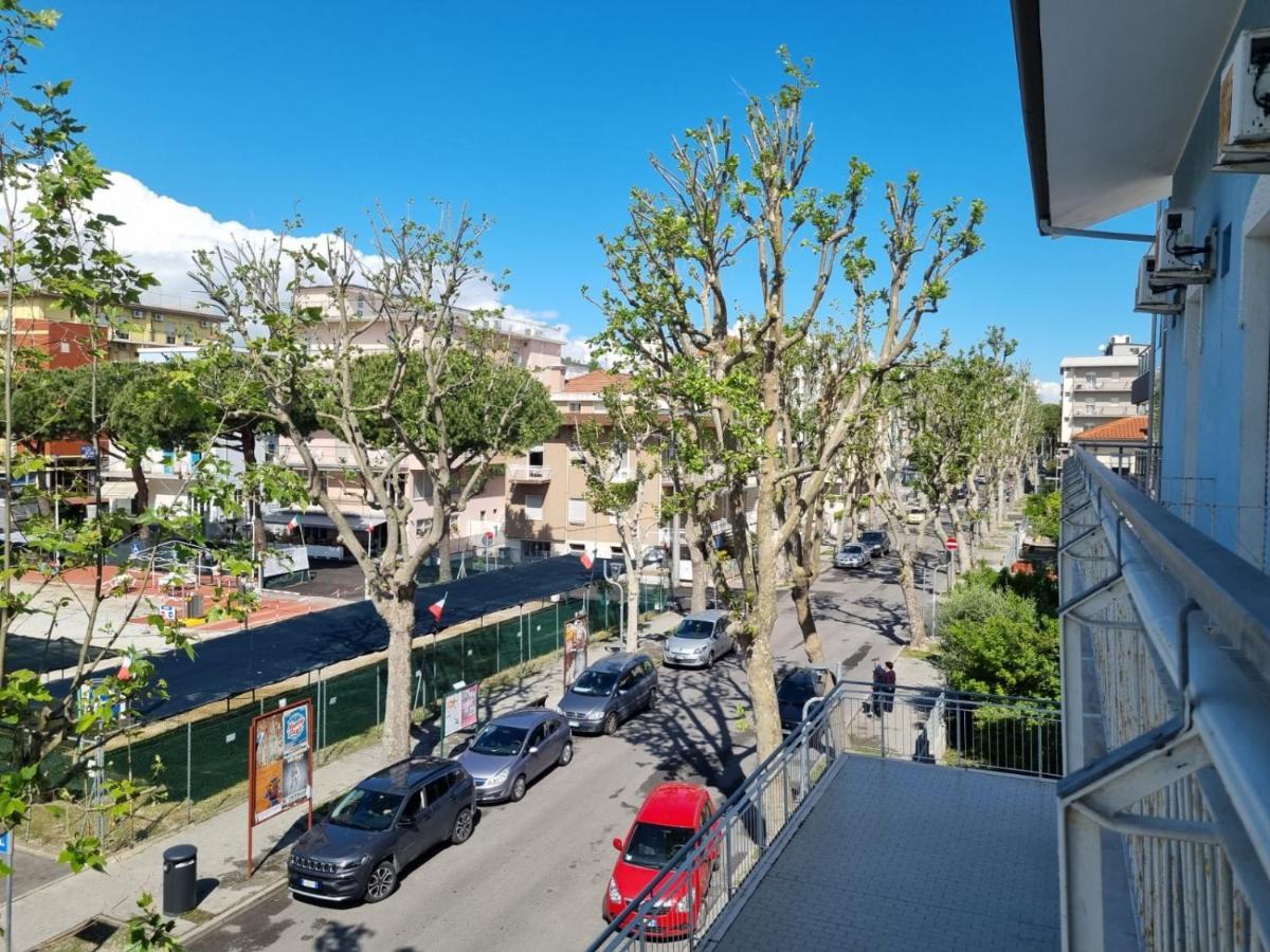 Luna Rossa Basic Hotel 3*