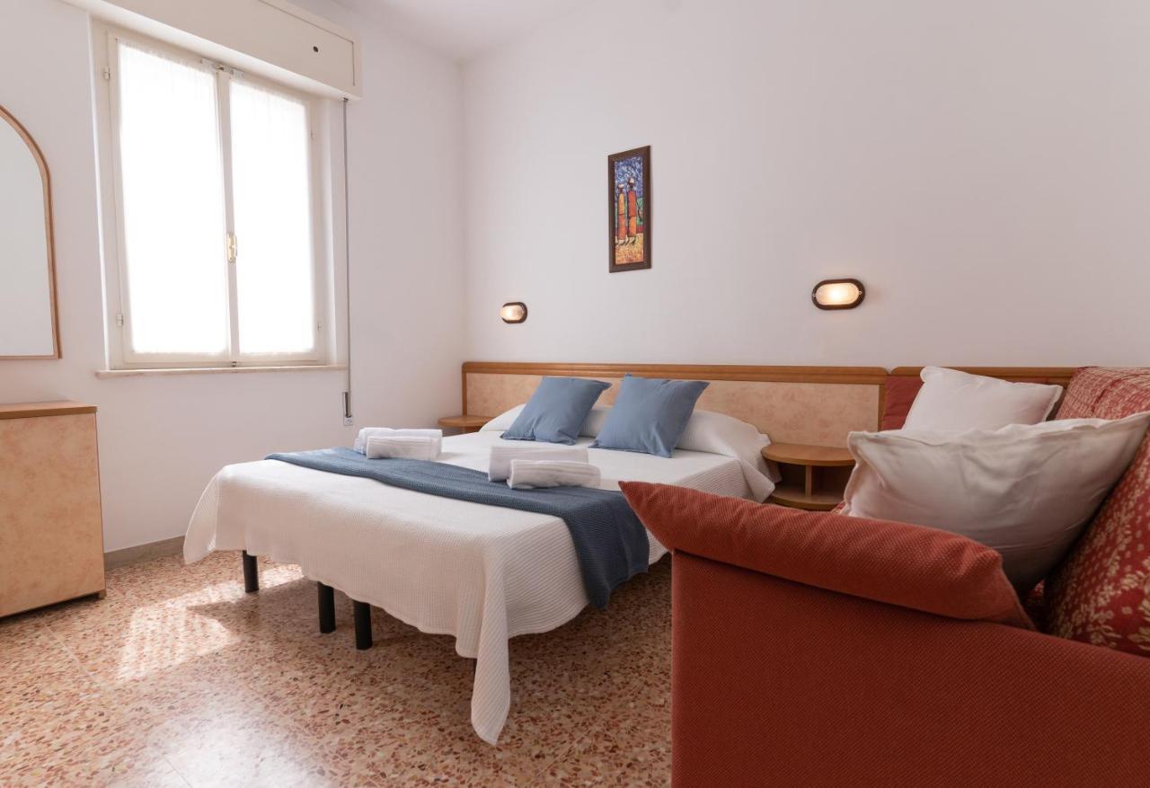 Greta Hotel 2*