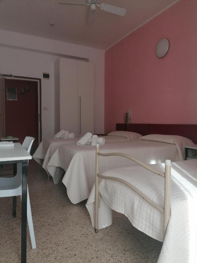 Nova Dhely 3* Rimini