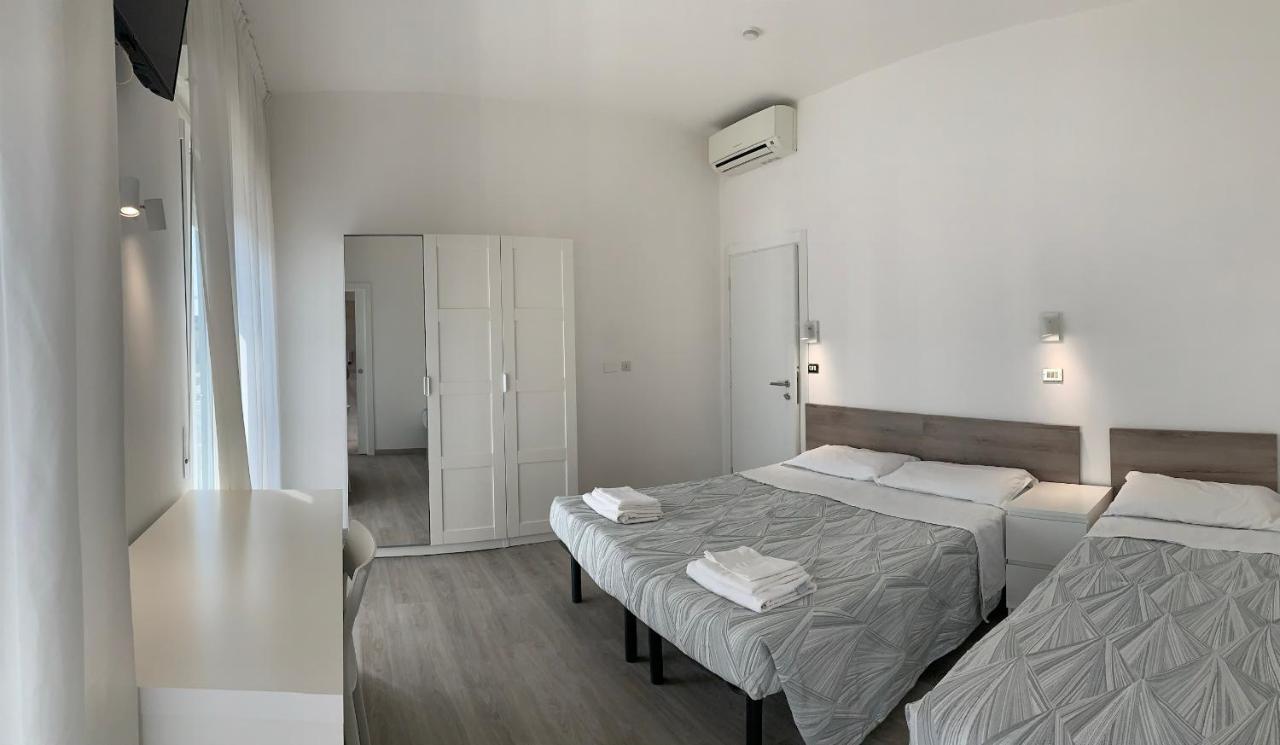 Laika Hotel 2*