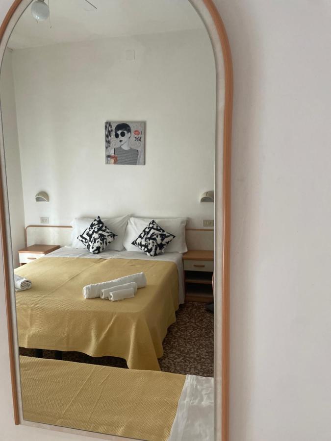 Alex 2* Rimini