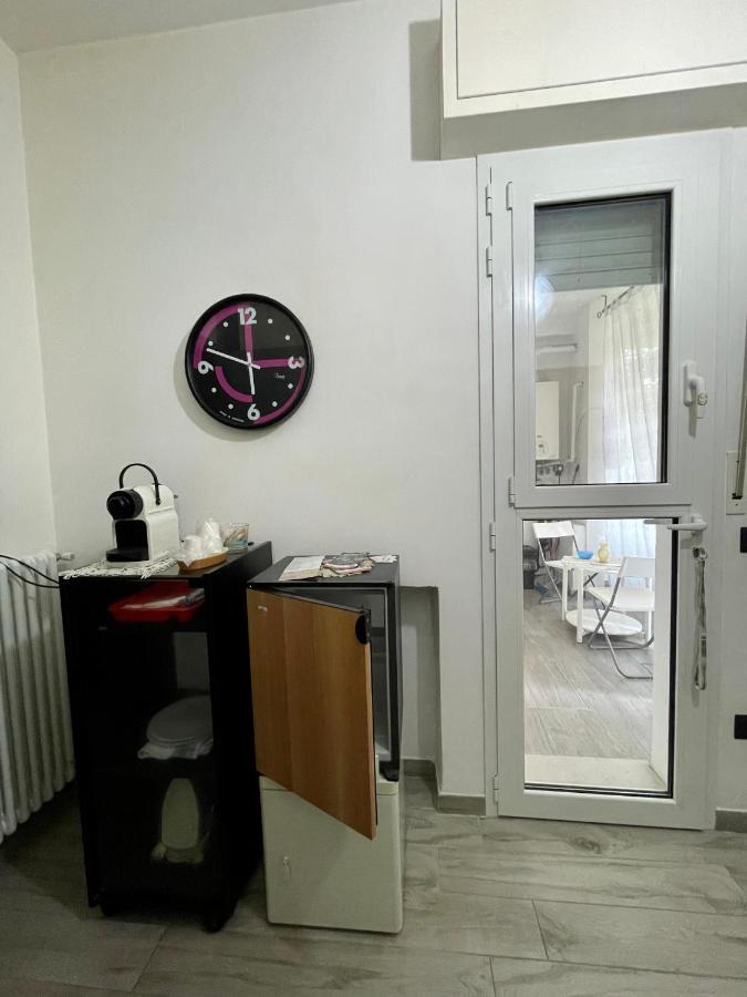 Apartment Blink