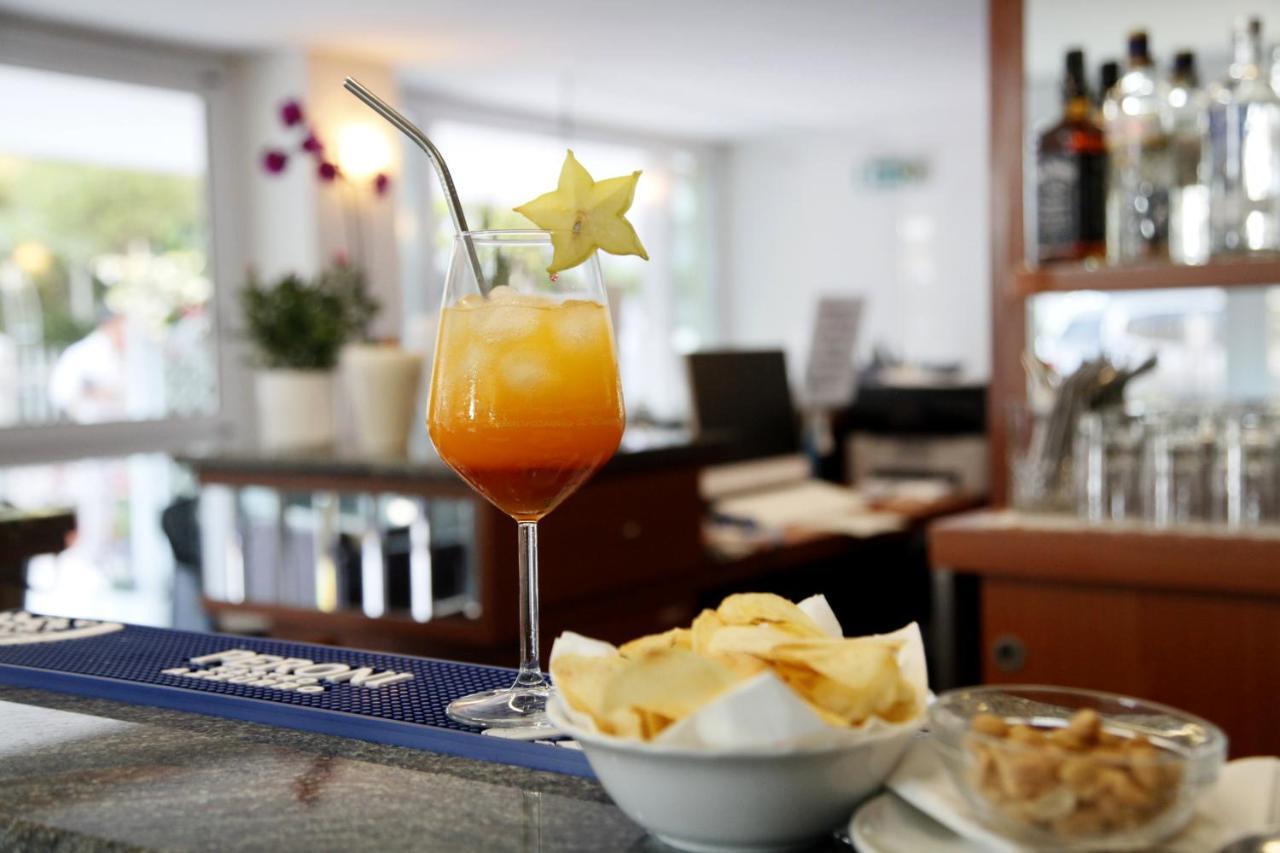 Hotel Alfa Anche In Rimini