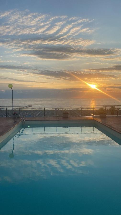 Hotel Golden 3*