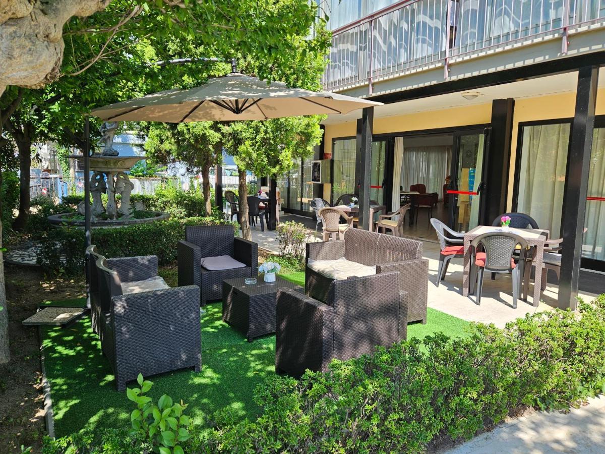Paradiso Hotel Rimini