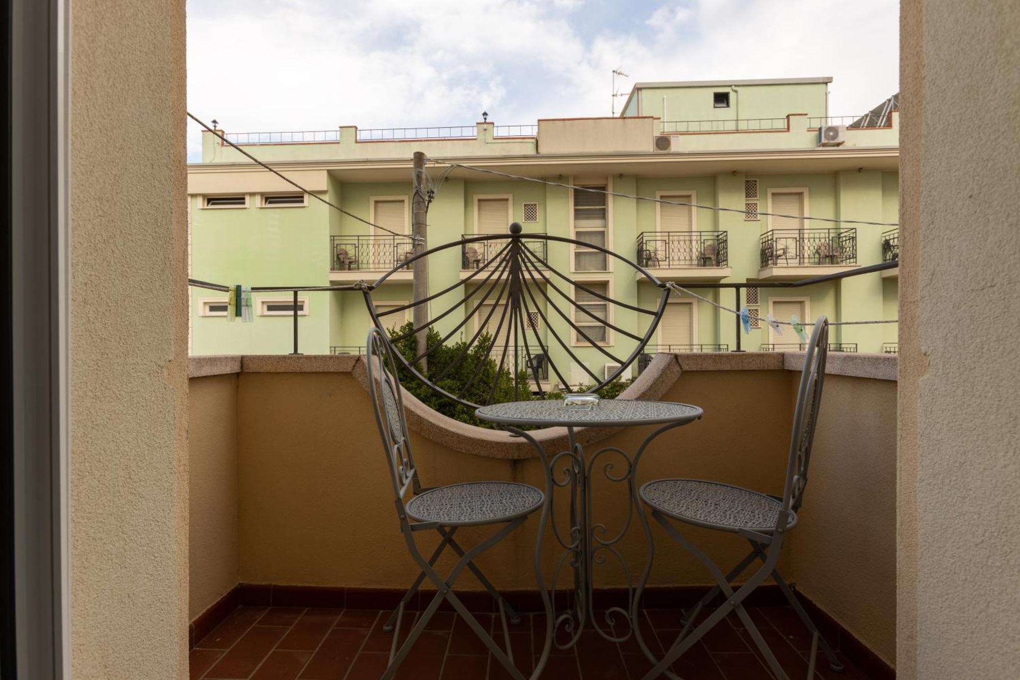 River Fronte Mare Con Piscina Hotel