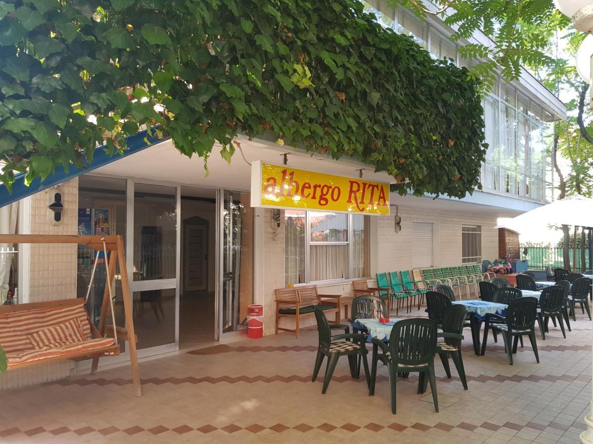 Rita Hotel *