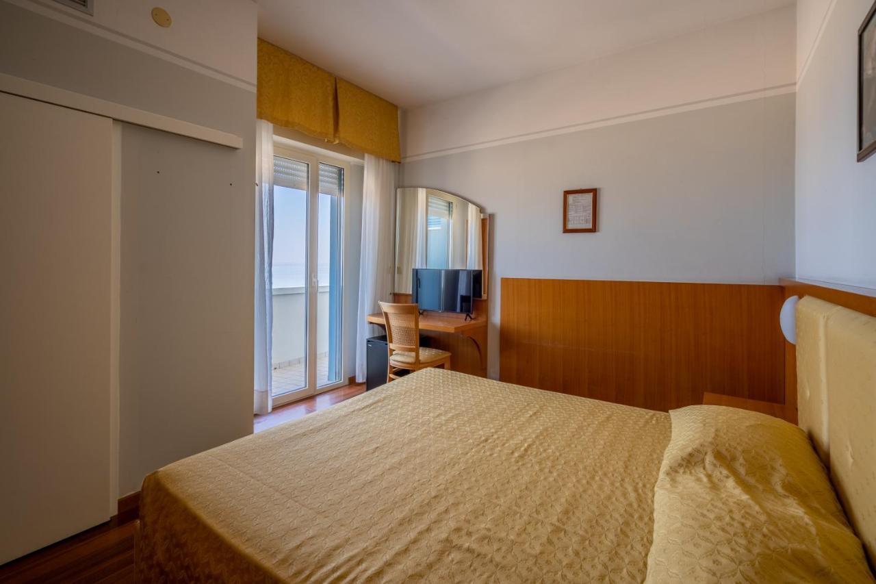 Hotel Astor 3*