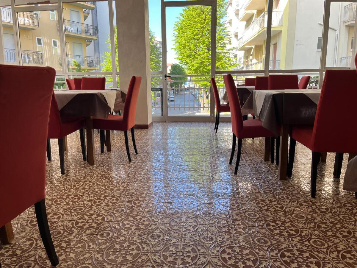 Fellini 3* Rimini