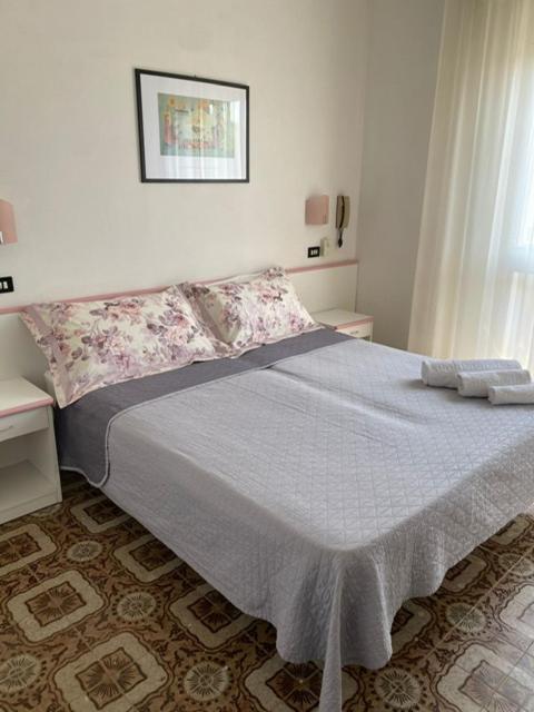 Rosy Hotel Rimini