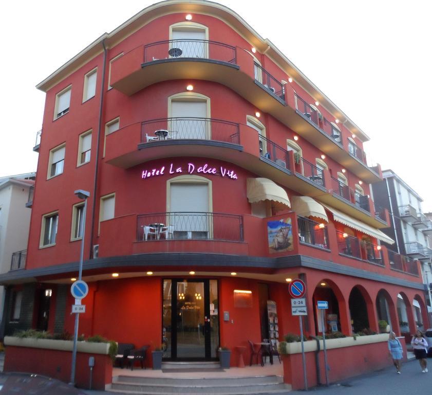La Dolce Hotel 3*