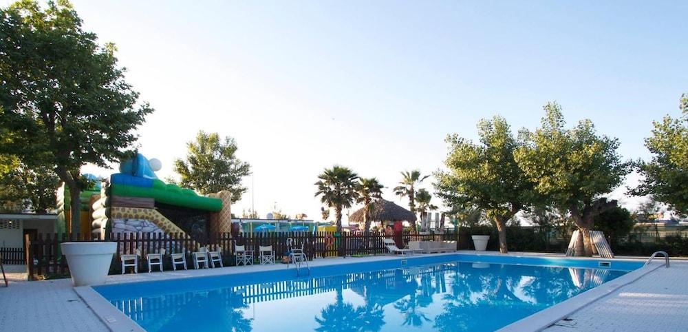 Hotel Airone