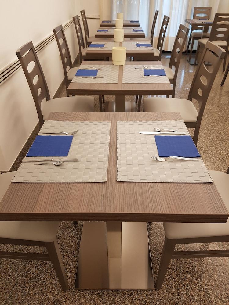 Mizar Hotel 3*