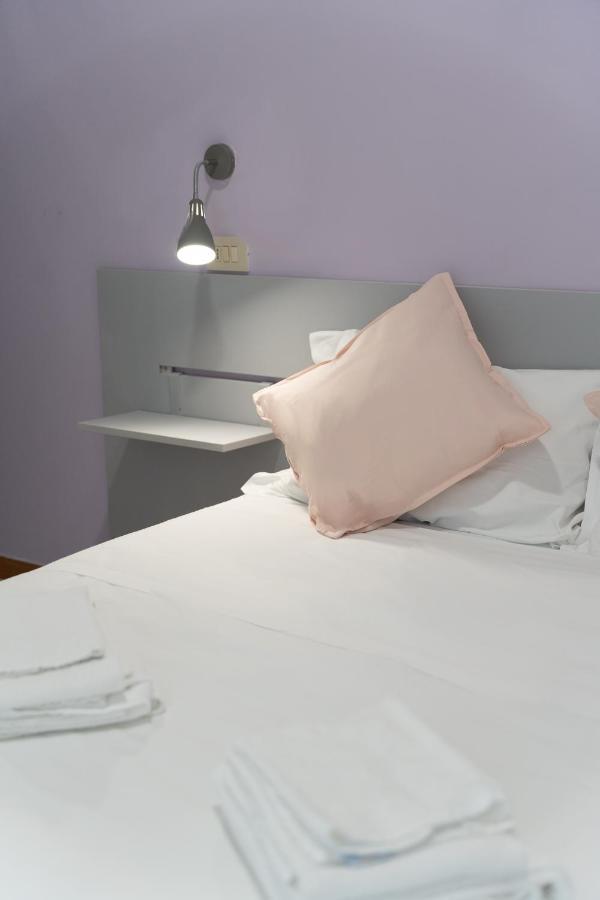 Hotel The Sea 2*