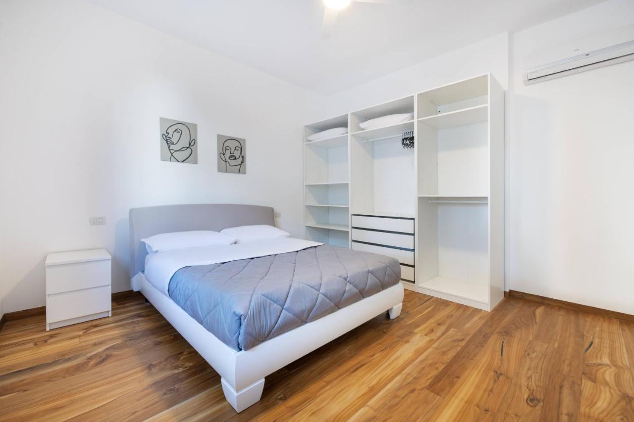 We - Fante House, Rimini