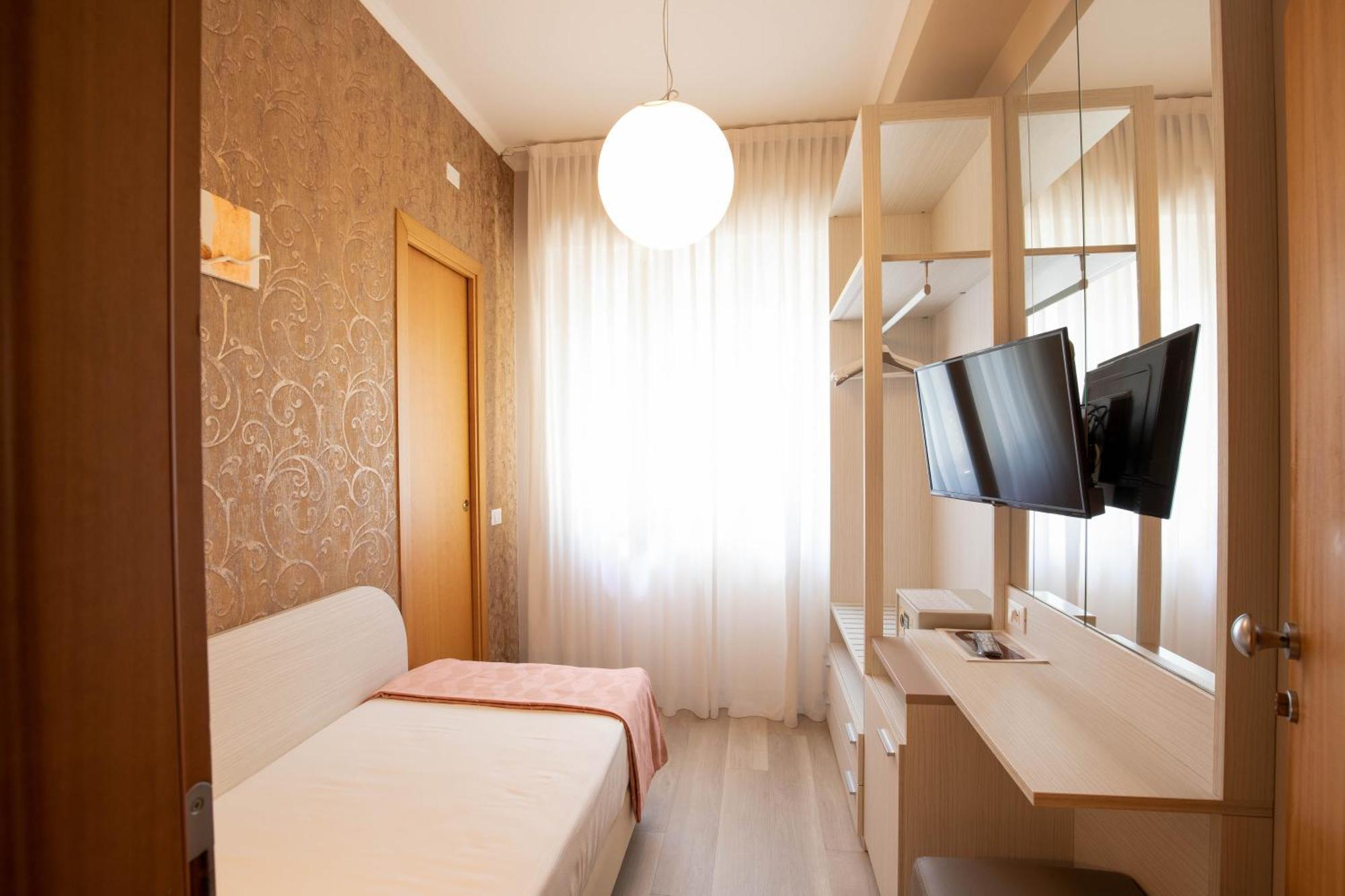 Ombretta Mare Hotel 3*
