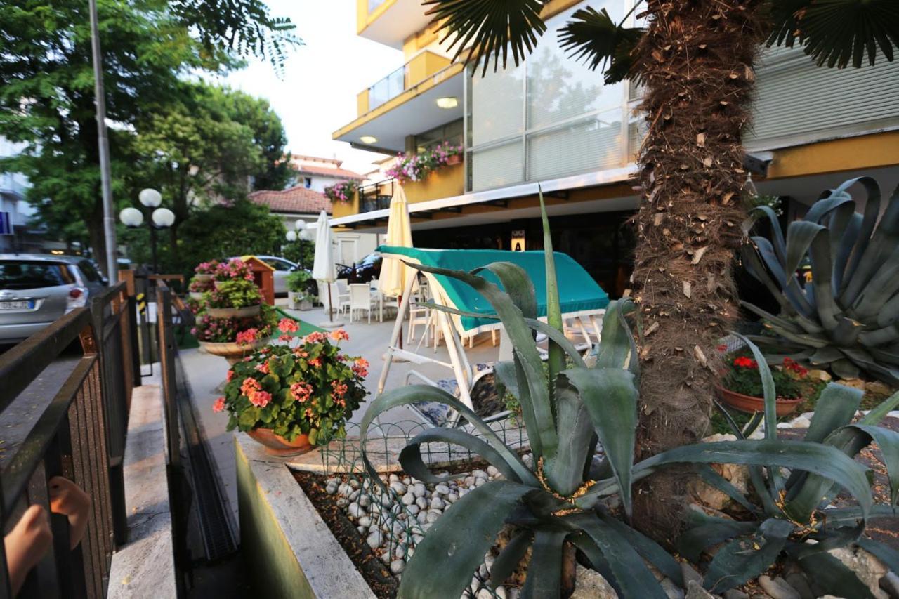Hotel Anny 2*