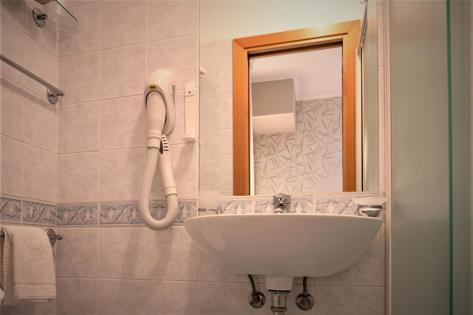 Ombretta Mare Hotel Rimini