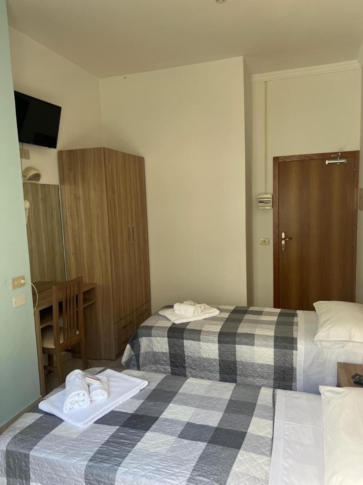 Hotel Blue Ribbon