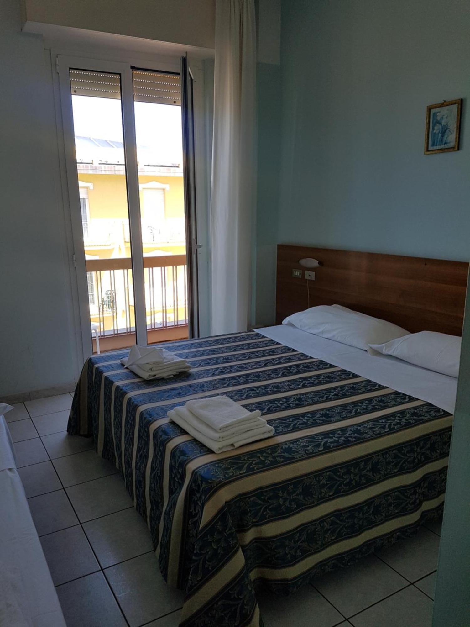 Acapulco Hotel 3*