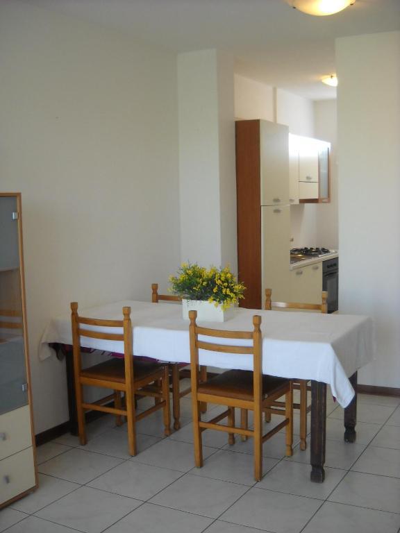 Maryel Aparthotel 2*