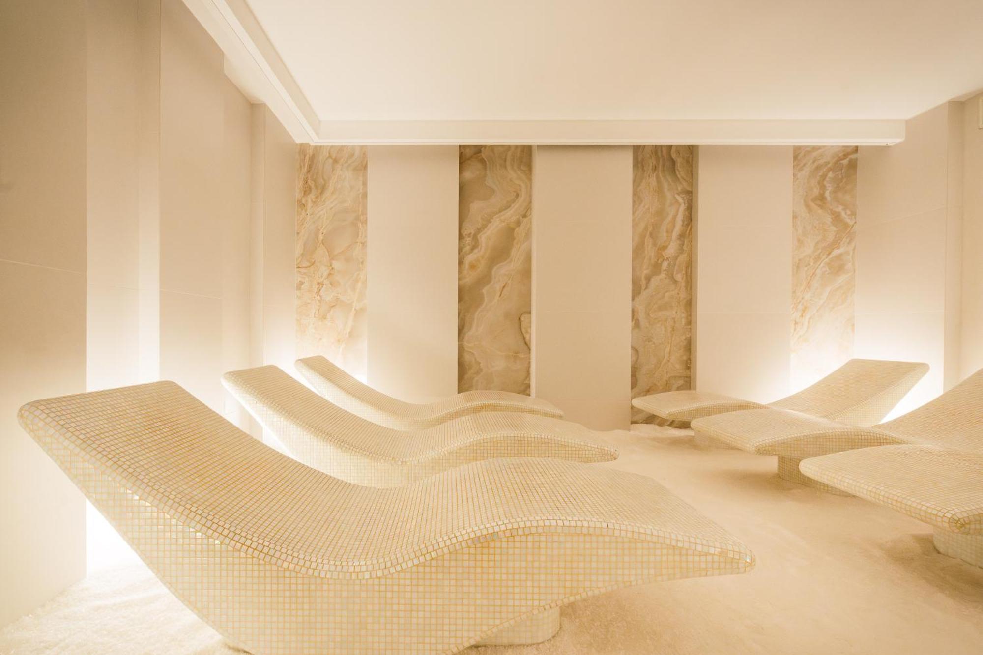 Hotel Regina Elena 57 & Oro Bianco Rimini