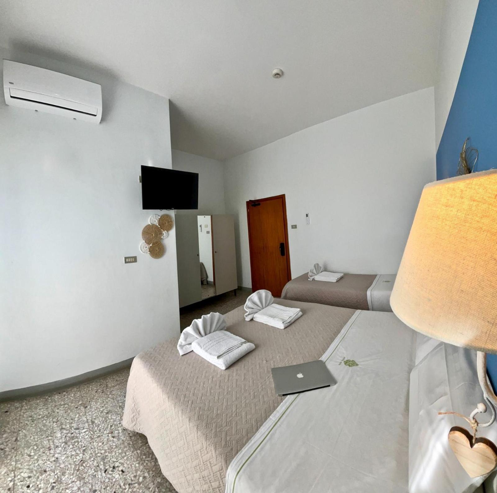 Hotel Alfa Anche In Rimini