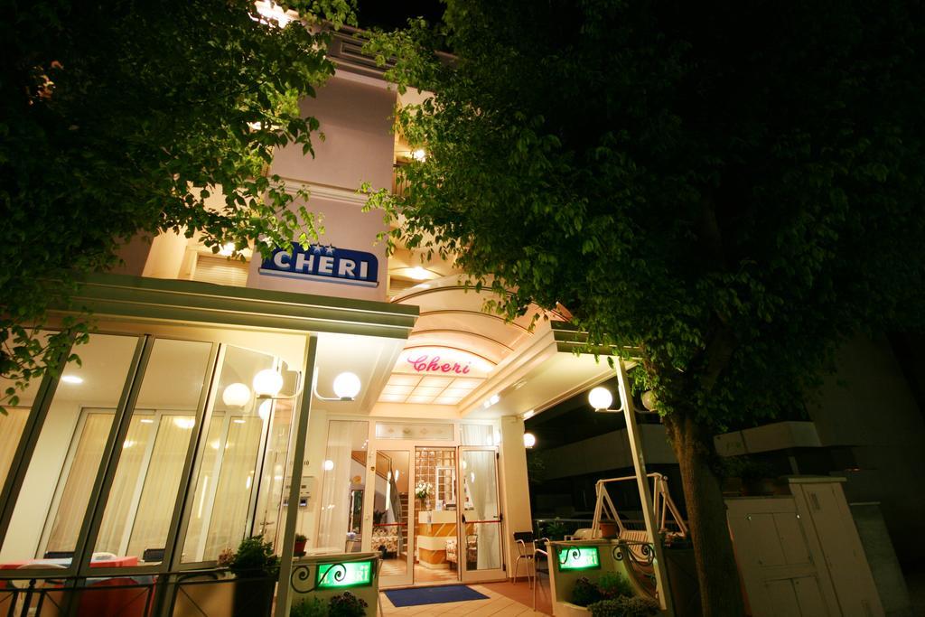 Cheri Hotel